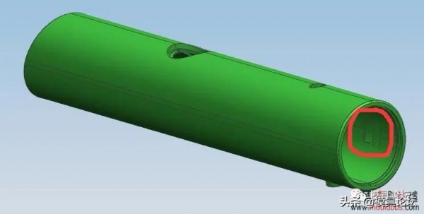 一套電動牙刷手柄的典型結構模具圖檔給大家參考