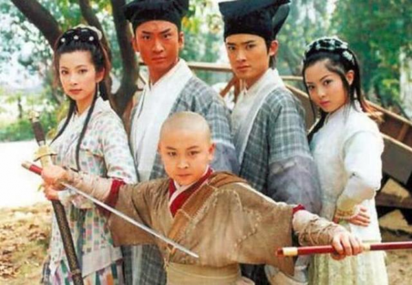 為什麼《少年包青天》裡的卓雲死後，扮演者飾演王朝讓人很高興？