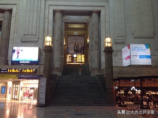 世界上最美的火車站——米蘭中央火車站(圖) 世界上最美的火車站——米蘭中央火車站(圖)