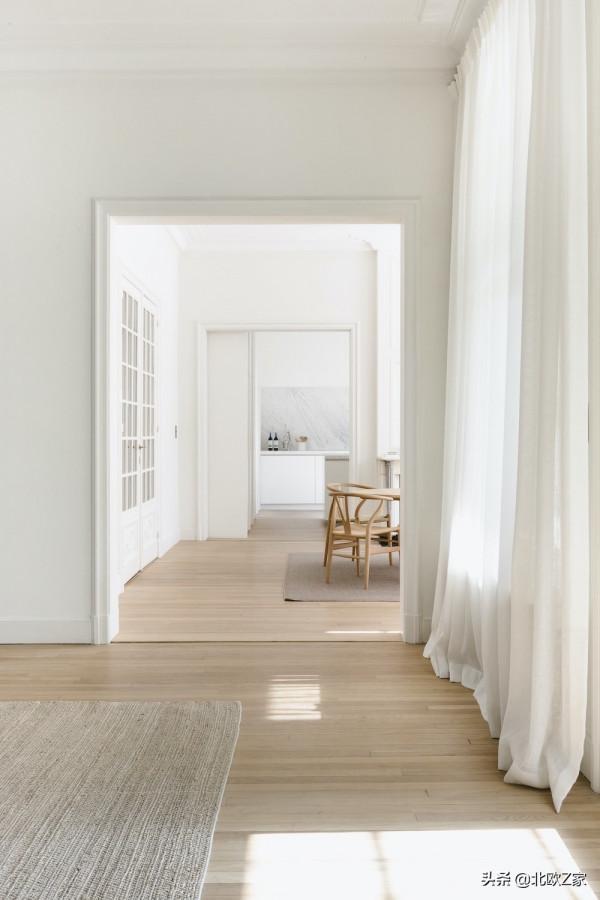 白色的願景:鑑賞比利時明亮通風的極簡主義住宅 白色的願景:鑑賞比利時明亮通風的極簡主義住宅