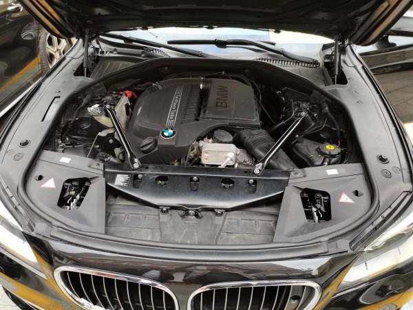 高手請進來研究,寶馬740,庫存6年的新車,表顯近8千公里? 高手請進來研究,寶馬740,庫存6年的新車,表顯近8千公里?