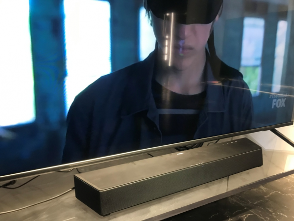 不到一千元，把賽場搬回家！飛利浦B5706迴音壁體驗