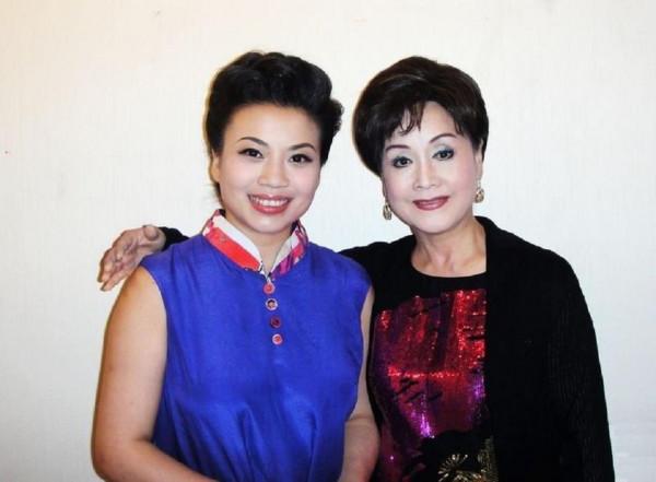 盲人歌手劉賽:爆紅後嫁河南農村,倒貼2套房,將公婆當孩子寵 盲人歌手劉賽:爆紅後嫁河南農村,倒貼2套房,將公婆當孩子寵