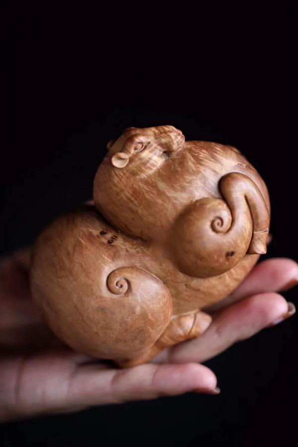 水波盈盈！好漂亮的老山檀香木雕唐馬