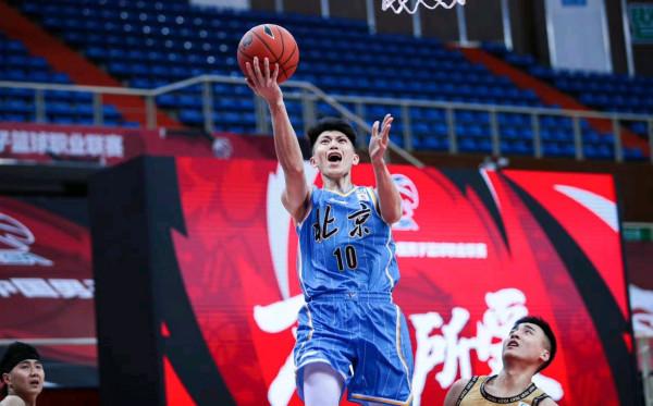 北京虐同曦！二陣爆發，書豪+雅尼斯崩盤，曉宇沉穩，劉鐵引蛻變