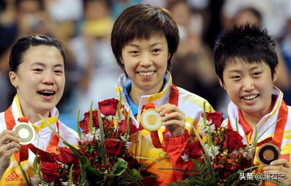 眾多乒壇名宿參演《奪金》，他們見證了國球的歷史