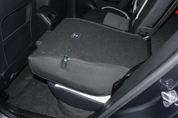 配備1&period;6T發動機，百公里油耗6&period;9L，2021款觀致5實力怎麼樣？