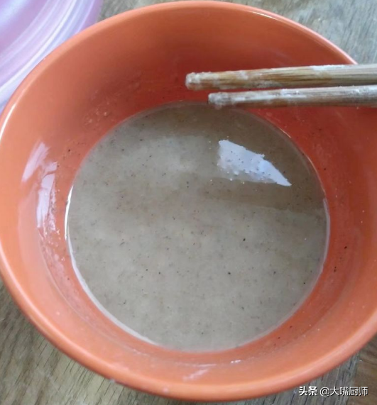 死麵烙餅怎麼做不發硬?關鍵是和麵,老師傅教你做法,酥軟層次多 死麵烙餅怎麼做不發硬?關鍵是和麵,老師傅教你做法,酥軟層次多