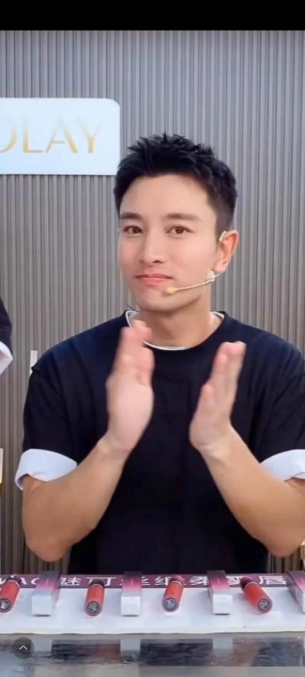 影壇帥哥高畫質照～賈乃亮