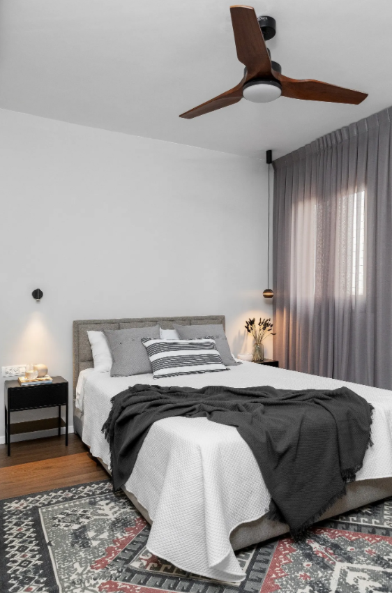 E裝平臺｜以色列Herzliya的現代公寓，黑白灰現代家居