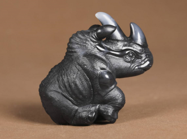 青花料，可愛的小犀牛。心有靈犀