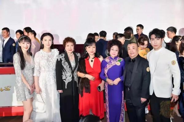 外來媳婦本地郎4000集慶典猶如“奧斯卡”頒獎禮，廣東藝人走紅毯