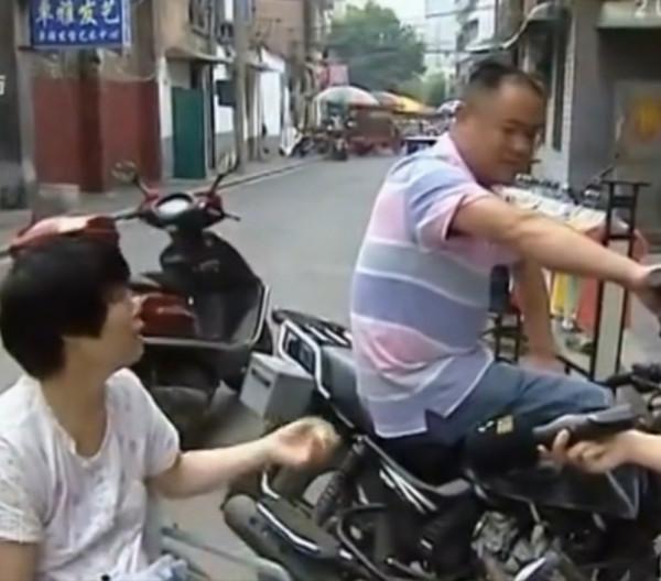 妻子車禍高位截癱,丈夫拿賠償款買車買房:照顧她得看我的心情 妻子車禍高位截癱,丈夫拿賠償款買車買房:照顧她得看我的心情