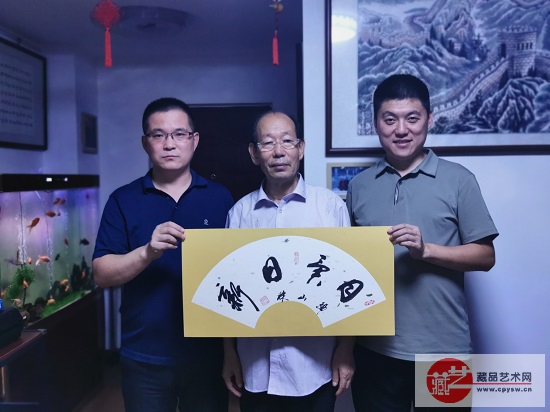 慶中秋 將士丰采書畫院副院長韓山林揮毫創作 慶中秋 將士丰采書畫院副院長韓山林揮毫創作