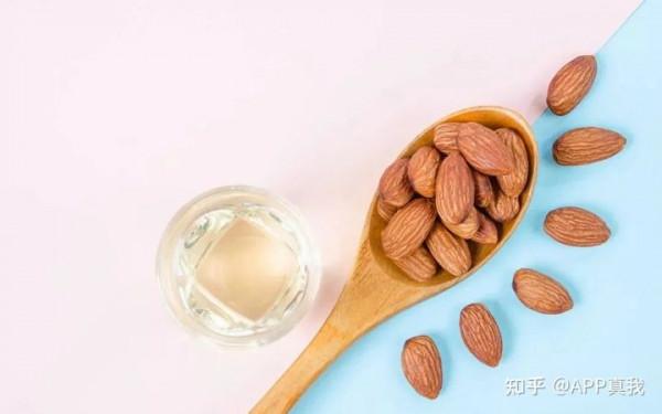 使用了2%水楊酸後面部肌膚泛紅?這是正常現象 使用了2%水楊酸後面部肌膚泛紅?這是正常現象