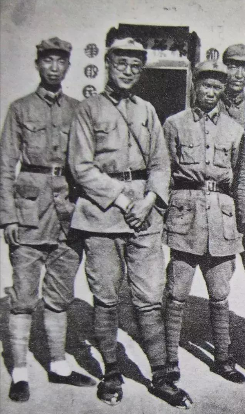 67年楊成武陪毛主席到上海，散步時，毛主席：陳再道現在在哪裡？