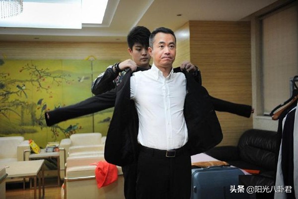 昔日三大電視臺名嘴，邱啟明如何作死的！現直播帶貨最高僅132人