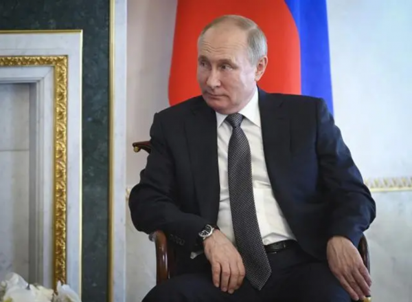 俄羅斯七大寡頭之首：我能讓猴子當上總統，普京：他是誰？