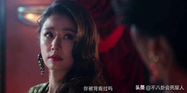 女星步入中年的尷尬,眼凸,法令紋,發福,臉僵,女神顏值不再 女星步入中年的尷尬,眼凸,法令紋,發福,臉僵,女神顏值不再