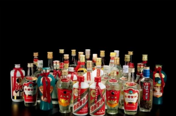 喝白酒時，這3種“地方白酒”別放過，都是純糧好酒，可惜名氣小