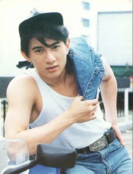 7位被家人“吸血”的明星，別人的父母是天使，他們的是吸血鬼