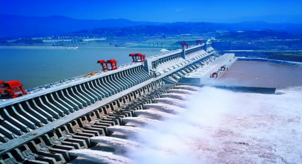 中國小夥研發超強水泥,能將導彈彈飛,美國鑽地彈無計可施 中國小夥研發超強水泥,能將導彈彈飛,美國鑽地彈無計可施