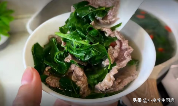 廣東人最愛喝這湯，簡單煮一鍋，補鈣補鐵營養高，不懂吃可惜了