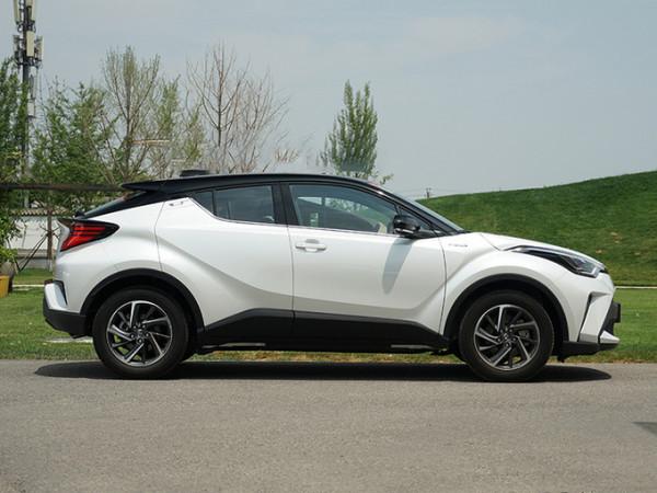 傳承豪車基因 廣汽豐田C-HR雙擎對比雷克薩斯UX混動版 傳承豪車基因 廣汽豐田C-HR雙擎對比雷克薩斯UX混動版