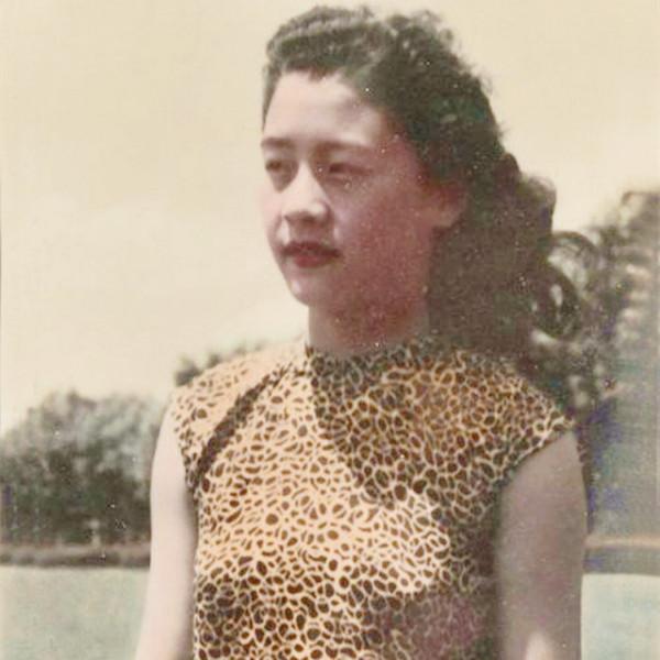 張大千教學生徐雯波學畫,6年後娶她,送她一幅畫賣了4377萬 張大千教學生徐雯波學畫,6年後娶她,送她一幅畫賣了4377萬