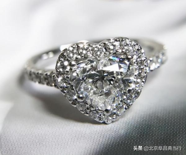 如果心儀心形鑽石,該如何挑選呢? 如果心儀心形鑽石,該如何挑選呢?