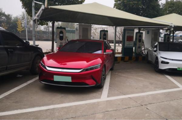 【E啟實測】比亞迪漢EV續航和充電測試，表現符合預期