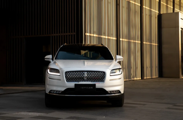 8月豪車銷量分析：受“缺芯”重創，賓士沒落，寶馬出頭