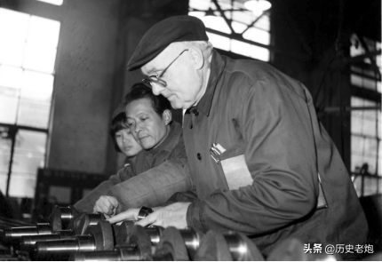 外國廠長能辦到的事，中國廠長為何辦不到？記中國第一位洋廠長