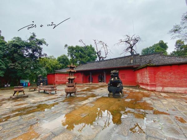 四川德陽著名的4A級旅遊景區，被認為與三星堆齊名，遊客卻不多