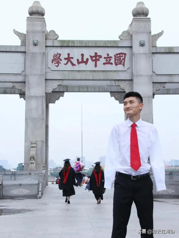 今天,請讓他“刷屏” 今天,請讓他“刷屏”