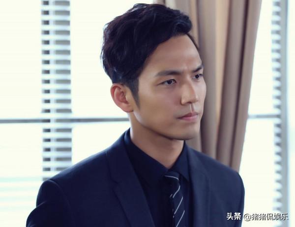 網曝劉詩詩攜新古偶劇來襲，搭檔顏值男神，爆款預定