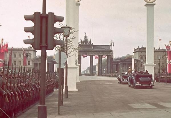 在戰場上損失4000人的步兵團，卻升級為裝甲師，成為德軍頭號王牌