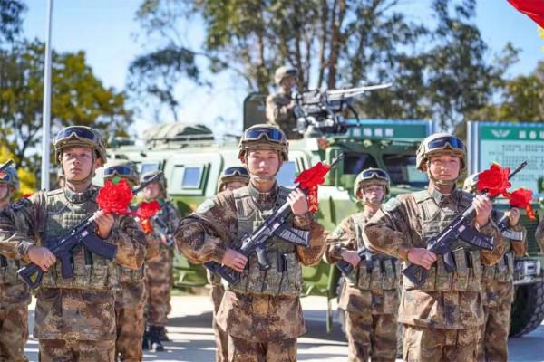 盤點新槍族換裝後我軍的變化，硬體已經不遜色美國，觀念仍需更新