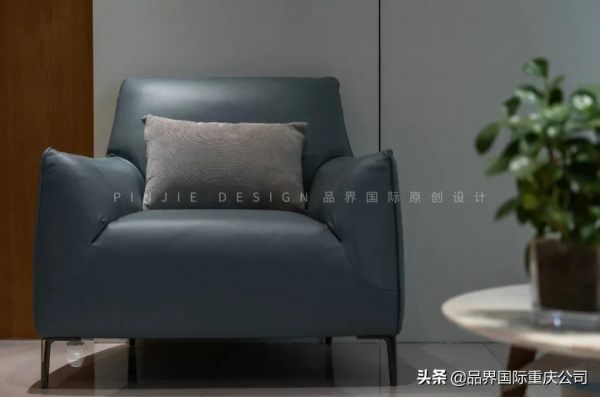 重慶夫妻340㎡新家,全屋做曲型吊頂,鄰居直呼第一次見,羨慕 重慶夫妻340㎡新家,全屋做曲型吊頂,鄰居直呼第一次見,羨慕