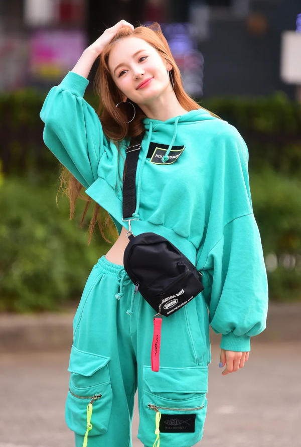 全世界《魷魚遊戲》的粉絲,靠衣服相認了 全世界《魷魚遊戲》的粉絲,靠衣服相認了