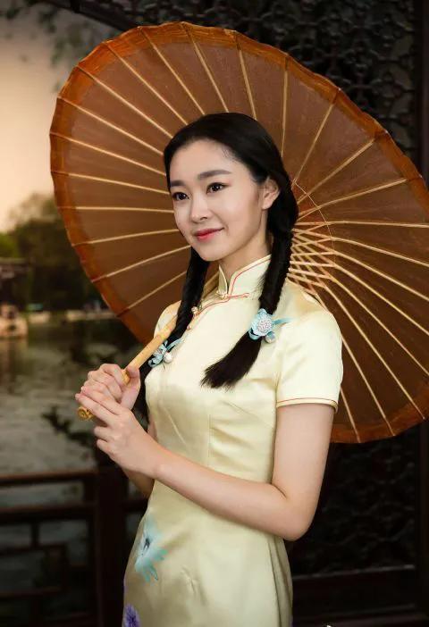 宋軼，擁有似水柔情的少女氣息