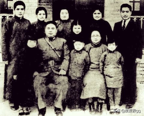 馮玉祥痛失一級上將軍銜,怒而遠走海外並堅決反蔣,死因至今成迷 馮玉祥痛失一級上將軍銜,怒而遠走海外並堅決反蔣,死因至今成迷