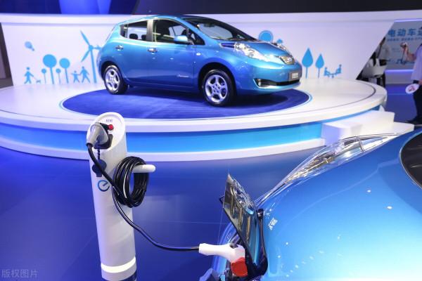 特斯拉緊急召回2萬輛ModlY，滴滴出行官宣啟動紐交所退市