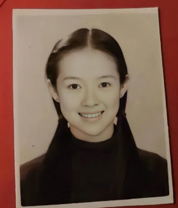 中戲96級證件照曝光：章子怡梅婷驚為天人，七朵金花25年後更美了
