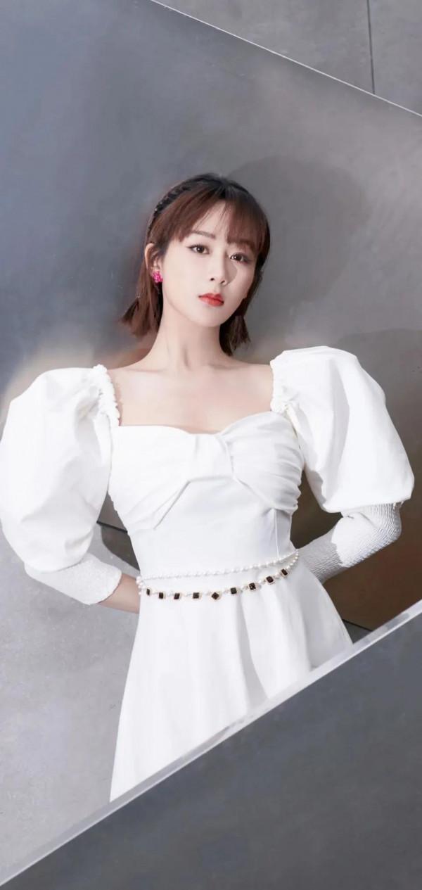 楊紫，膚白貌美、古靈精怪、性格爽朗，好看的女孩子誰不愛呢