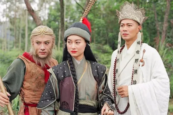 6位退圈明星的境遇:江華賣保險,朱千雪當律師,許君豪做牙醫 6位退圈明星的境遇:江華賣保險,朱千雪當律師,許君豪做牙醫