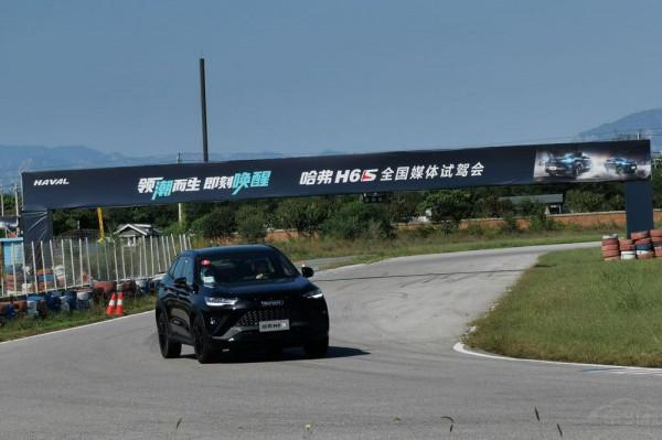 盤點2021年最值得購買的運動車型,轎車或SUV都有得選 盤點2021年最值得購買的運動車型,轎車或SUV都有得選