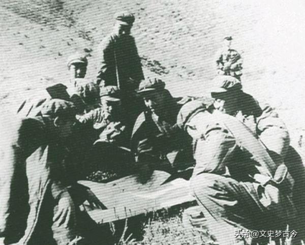 1984年,廖錫龍主政第11軍,他的老軍長去向何處?42歲升任副總長 1984年,廖錫龍主政第11軍,他的老軍長去向何處?42歲升任副總長