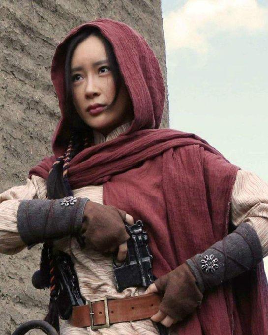 俠女英雄李靜：與親哥哥們痛殺鬼子，後被日寇開膛破肚殘忍殺害