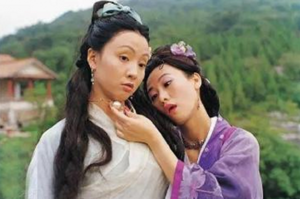 6位不靠煙燻妝黑化的“蛇蠍美人”,誰才是你的童年陰影? 6位不靠煙燻妝黑化的“蛇蠍美人”,誰才是你的童年陰影?